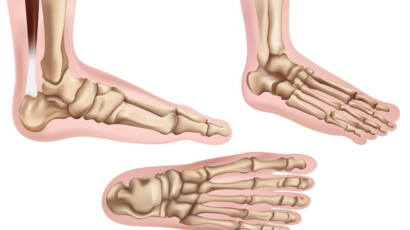 What are the common causes of foot pain?